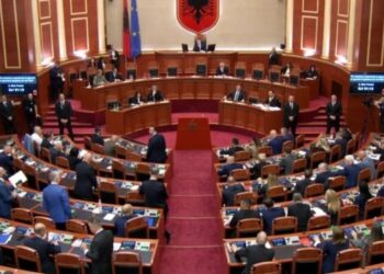 Zbardhet drafti i konsensusit PS-PD/ Kreu i SPAK s’raporton më në Kuvend, por te komisioni ‘Xhafaj’