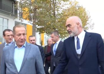 Konflikti për Aeroportin e Vlorës/ Pacolli kërcënon Shqipërinë me arbitrazh