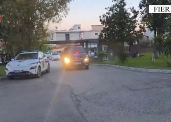 I shpallur në kërkim dhe i dënuar me burg, arrestohet 50-vjeçari në Fier