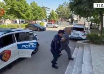 EMRI/ U kap me fara kanabisi, arrestohet 31-vjeçari në Tiranë