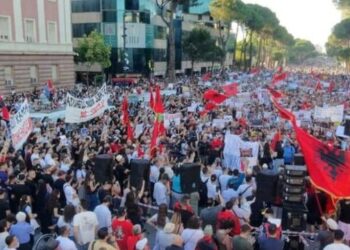 16 ditë protestë/ Pollo: Asnjë përpjekje për dialog, pse nuk reagojnë institucionet?