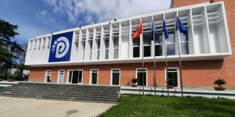 20 shqetësimet e ngritura nga PE, PD kërkon mocion me debat në Kuvend