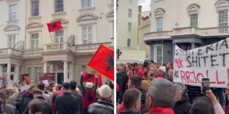 Edhe diaspora në Londër ngrihet në protestë, thirrje Ramës për dorëheqje