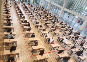 Nis sot Matura Shtetërore, maturantët i nënshtrohen provimit të gjuhës së huaj