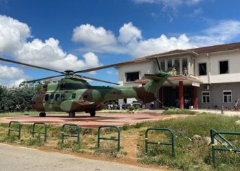 Efektivi i plagosur në Korçë mbërrin te Trauma, ka marrë plagë në nofull dhe qafë