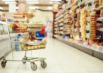 Studimi: Produktet e njëjta në markete në Shqipëri janë 83% më të shtrenjta se në Europë