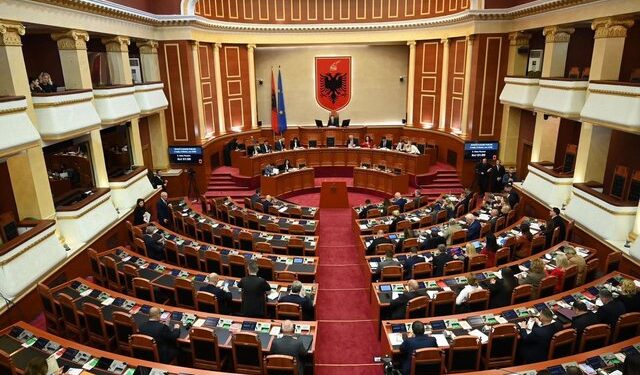 Kuvendi mblidhet sot në seancë plenare, në rend dite 6 interpelanca