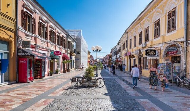 Shkodra po shndërrohet në surprizën e re të turizmit, ka rritjen më të lartë të prenotimeve