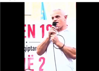Dikur e quante Ramën ‘Zeus’, zv-ministrja sulmon ish-socialistin që mori pjesë në protestë