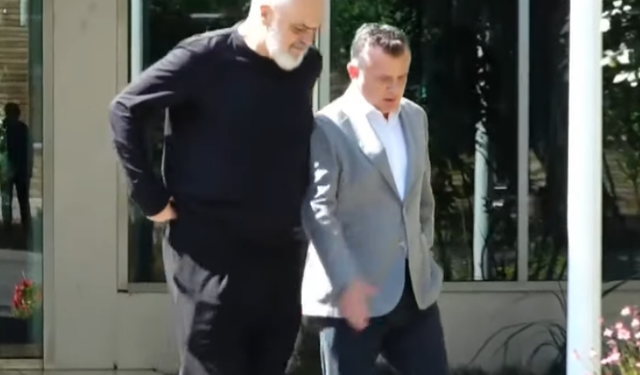 Rama mbyll takimin me drejtuesit e qarqeve, mesazhi që la për protestën