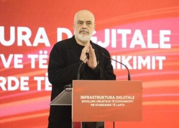 Rama “kërcënon” kryebashkiakët: Kam informacione që vini në Tiranë, kjo duhet të marrë fund