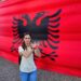 Përse jam çdo ditë pjesë e atij sheshi?