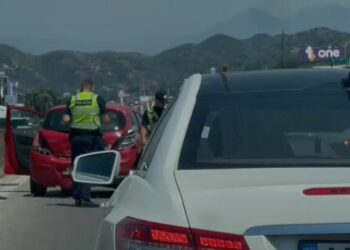 Aksident i 3-fishtë në autostradën Durrës–Tiranë, 2 të plagosur