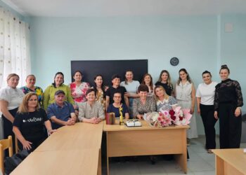 Mijëra nxënës të edukuar në 40 vite, mësuesja Drita Bugaçi del në pension