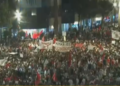 Pas 3 orësh protestë te Kryeministria, qytetarët nisin marshimin në rrugët e kryeqytetit