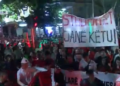 Protestuesit vërshojnë në rrugët e ish-Bllokut, thirrje qytetarëve: Çohuni nga kafja