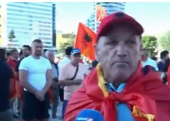 Protesta e 13 / Qytetari: I kam larë rrugët me lot, Rama po na shet