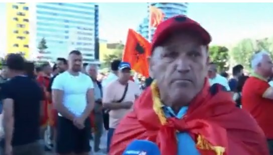 Protesta e 13 / Qytetari: I kam larë rrugët me lot, Rama po na shet