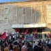“Jo provokime”, qytetarët çajnë kordonin e policisë para kryeministrisë