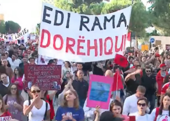 Nga Zvërneci te dorëheqja e Ramës/ Si u shndërrua protesta në revoltën më të madhe qytetare të viteve të fundit