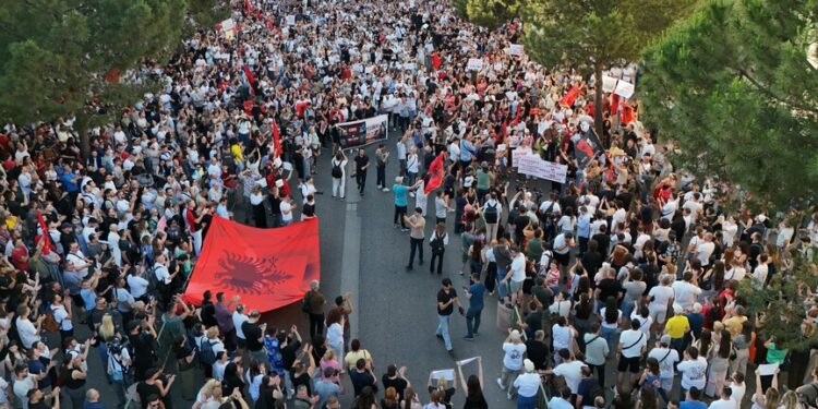 Nga Milano në New York, ja në cilat shtete do të zhvillohet protesta për Zvërnecin