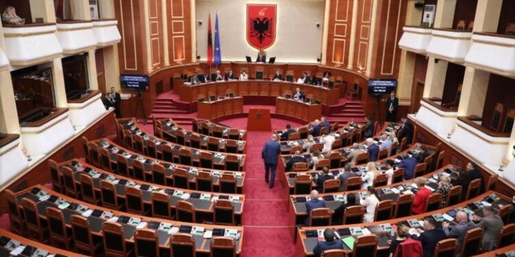 Kuvendi zhvillon sot seancën e radhës, çështjet që do të diskutohen
