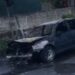 Përfshihet nga flakët një automjet në lëvizje në Cërrik, shpëton drejtuesja