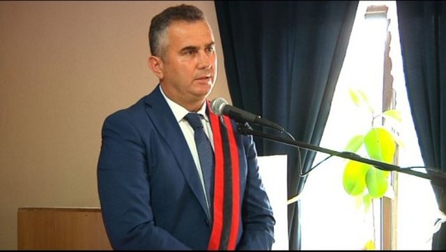 Një tjetër ish-kryebashkiak socialist nën akuzë, SPAK merr të pandehur Fredi Kokoneshin