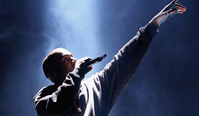Pak ditë para koncertit të Kanye West, gjysma e biletave ende të pashitura, kush i mbulon kostot