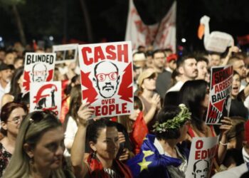 Liria e mediave u përkeqësua gjatë protestave në Shqipëri