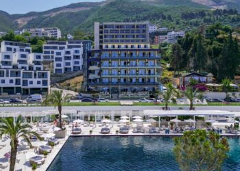 Turistët izraelitë helmohen nga azoti në Hotel Vlora Priam: Menduam se do vdisnim