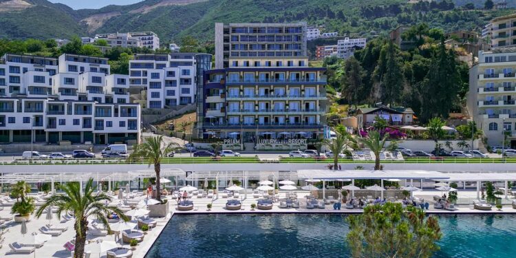 Turistët izraelitë helmohen nga azoti në Hotel Vlora Priam: Menduam se do vdisnim