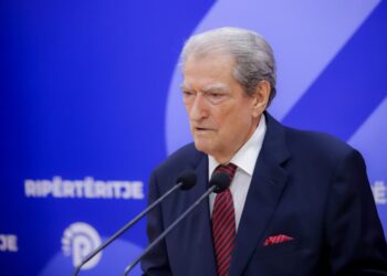 4 mln euro për Kanye West/ Berisha: Rama ka shndërruar fondin rezervë në llogari personale