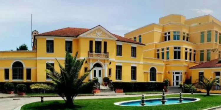Amasada amerikane njoftim të rëndësishëm për vizat turistike