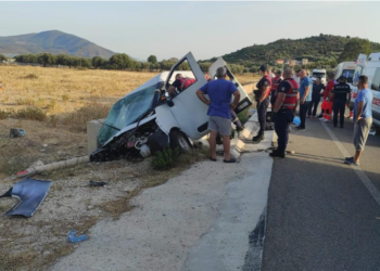 Aksident në Vlorë/ Humb jetën 52-vjeçari, 4 të tjerë të plagosur (Emrat)