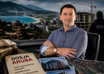 MESAZHET/ Kryebashkiaku i Himarës në dosjen “Aruba”, si u përgjua telefonata e Vangjel Tavos! Trafikantët plan për Gjirin e Gramës