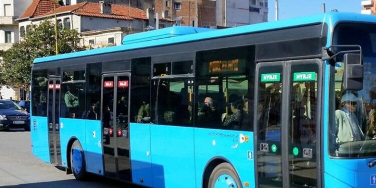 Nga nesër më pak autobusë! Operatorët e transportit publik paralajmërojnë reduktim të flotës