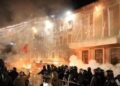 Raporti i AGSH/ 31 raste sulmesh ndaj gazetarëve në 6 muaj, protestat mjedisi më i rrezikshëm