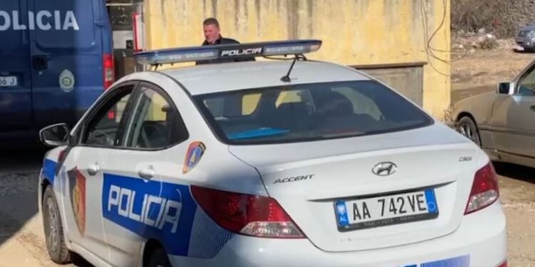 Përplasen dy makina në aksin Korçë-Maliq, ndërron jetë 26-vjeçari, plagosen dy të tjerë