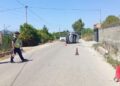 Aksident në Lushnjë-Berat, 28-vjeçarja përplaset me barrierat mbrojtëse