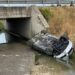 Aksident në autostradën Fier-Lushnjë, “Audi” përfundon në nënkalim