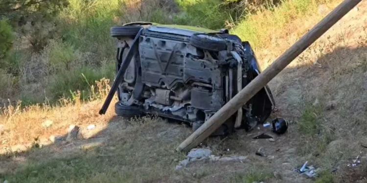 Durrës/ Makina del nga rruga dhe përfundon në humnerë, një person në gjendje të rëndë