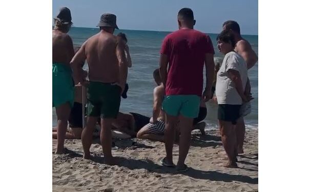 Shpëtohet nga mbytja 70-vjeçari në plazhin e Semanit