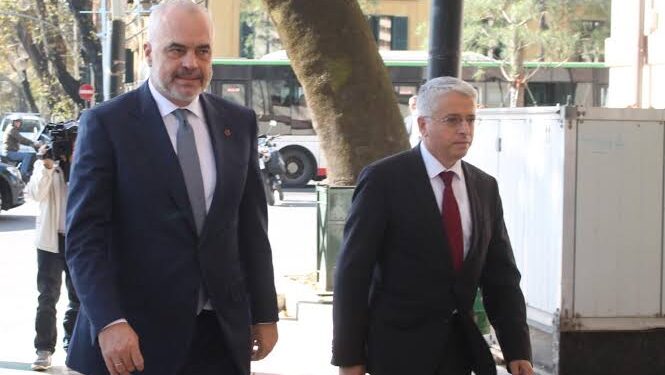 Ish-ministri: Dorëheqja e Ramës nuk është dramë, por bekim
