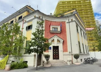 Pas shkarkimit të Anuela Ristanit, dorëhiqet edhe Sekretari i Përgjithshëm i Bashkisë Tiranë