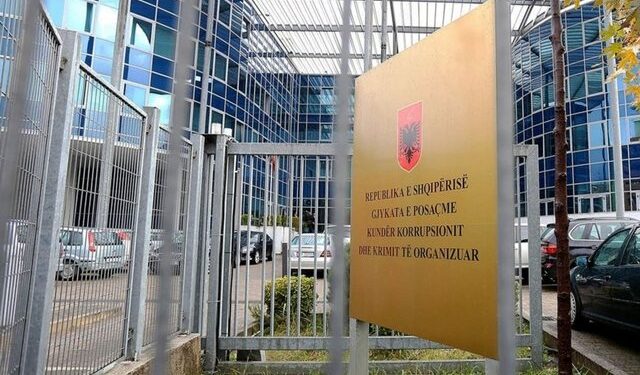 Operacioni i SPAK për dosjen ‘AKSHI’, arrestohet një zyrtar i Policisë dhe një biznesmen!