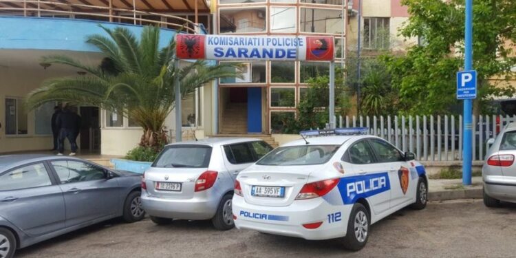 Plagosën me thikë dy vëllezër, arrestohen në flagrancë 3 persona