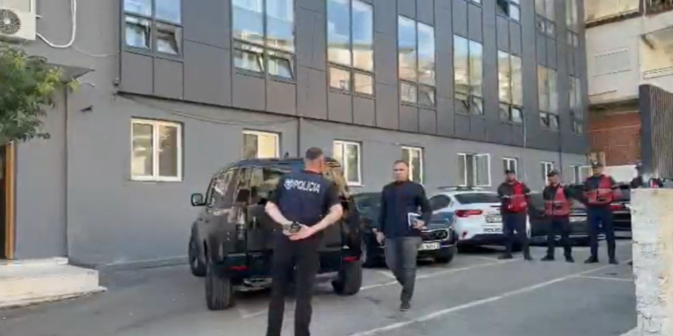 Vrasja e Artan Myrtajt në Sarandë/ Hita mbledh drejtuesit e Policisë, kërkon “skanim” të zonës