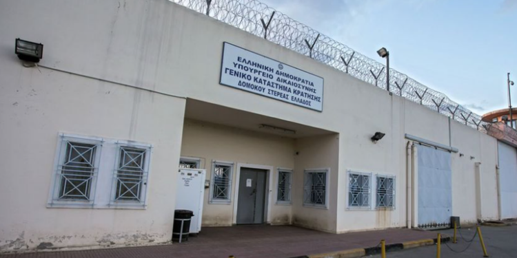 Përleshje mes shqiptarëve dhe algjerianëve në burgun grek, 6 të plagosur
