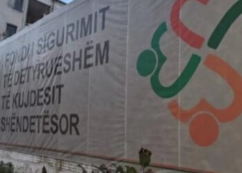 Jep dorëheqjen drejtori i Fondit të Detyrueshëm të Kujdesit Shëndetësor, ja kush e merr drejtimin